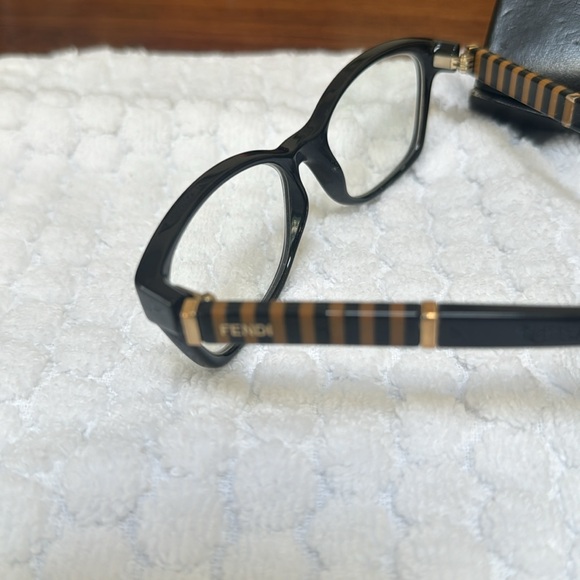 Fendi - eyeglasses - Picture 3 of 6